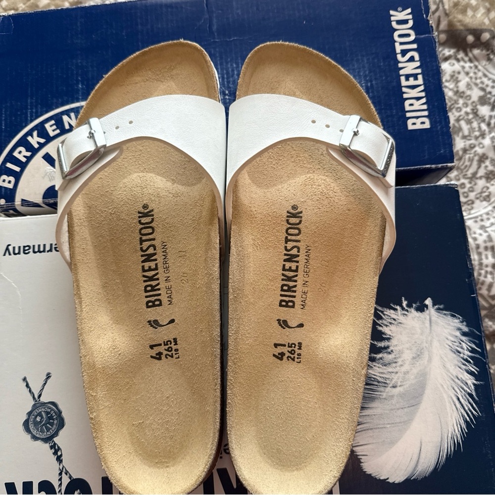 Birkenstock White and Tan Sandals with Classic Two-Strap Design Narrow fit!